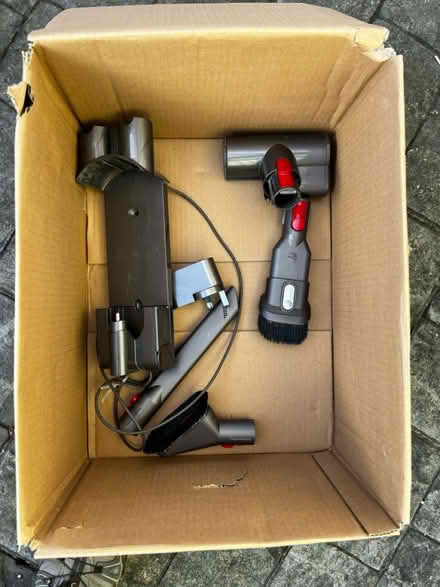 Photo of free Dyson cordless vacuum (Middle Aston OX25) #2