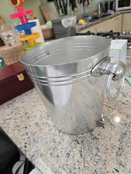 Photo of free Ice bucket (W42HR) #1