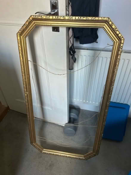 Photo of free Frame (N8 9lp) #1