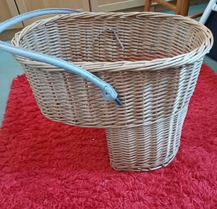 Photo of free Step basket (Wicker) (Bilton CV22) #2