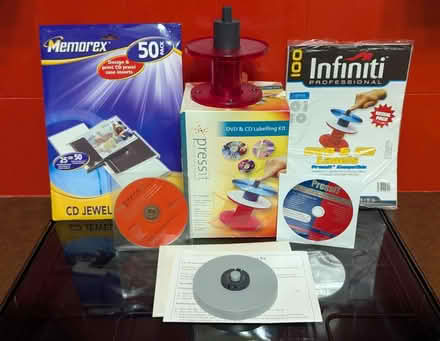 Photo of free DVD & CD Labelling kit (Malvern Link Top WR14) #1