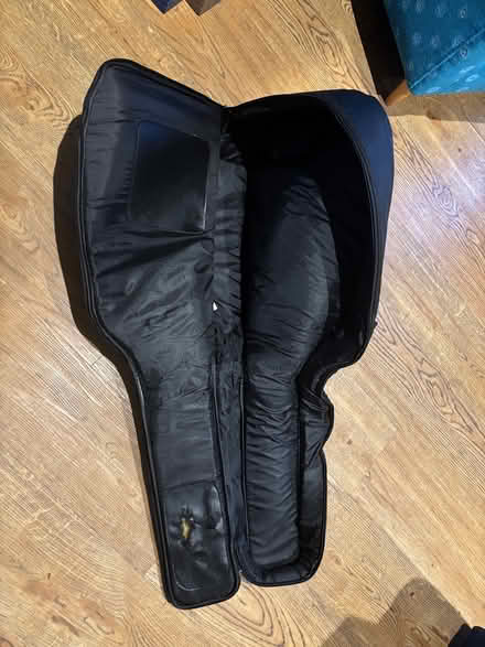 Photo of free Soft padded guitar case (Horsham RH13) #3
