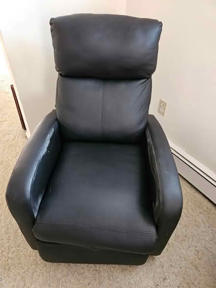 Photo of free Black recliner chair (Springfield) #1