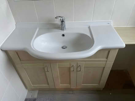 Photo of free Large sink (Chelmsford CM2) #1