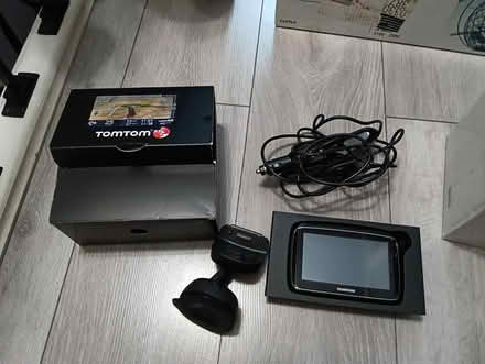 Photo of free Tomtom 940 (Swindon SN2) #2