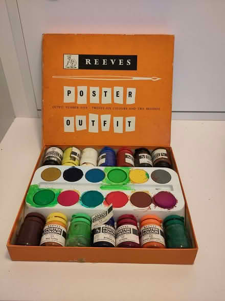 Photo of free Poster paint boxes. (Berkhamsted HP4) #1