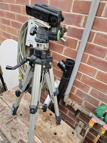 Photo of free Camera Tripod (Airedale WF10) #1