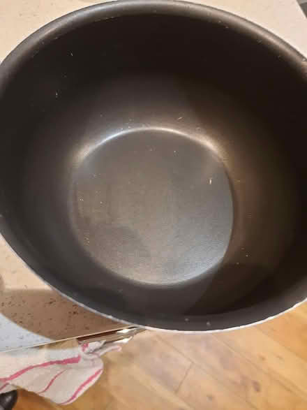Photo of free Saucepan & frying pans (Solihull B91) #2