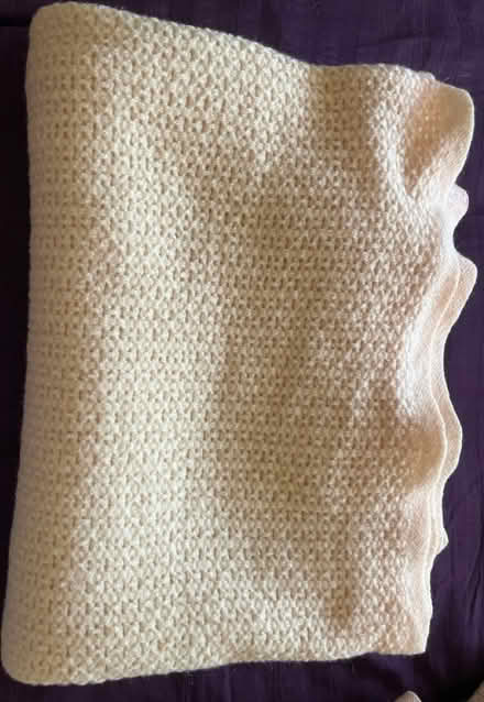 Photo of free 3 woollen blankets (Beckenham BR3) #1