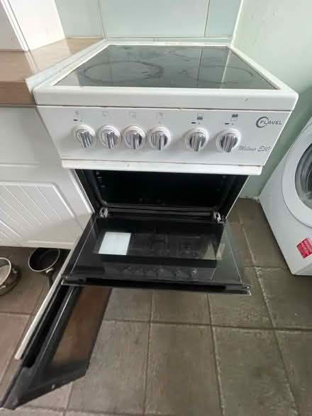 Photo of free Electric cooker (Rg225el) #3