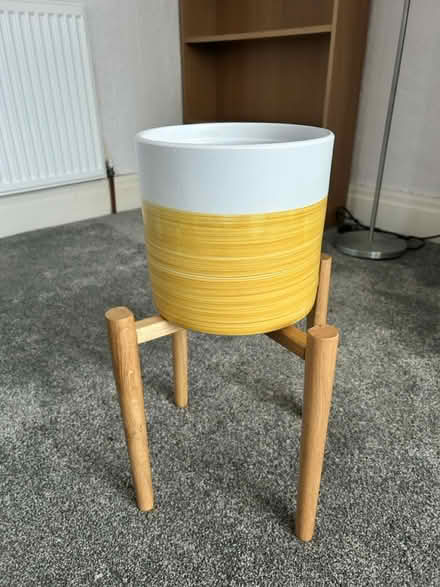 Photo of free Plant Pot & Stand (Meir ST3) #1