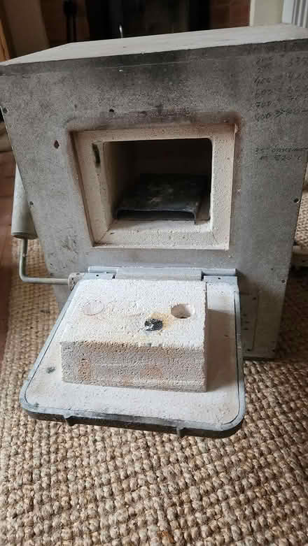 Photo of free Small electric furnace (Stroud, Merrywalks GL5) #2