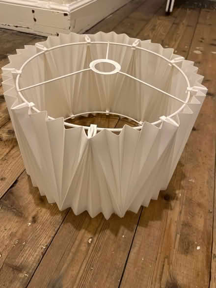 Photo of free Wire lamp shade (Spottiswoode EH9) #1