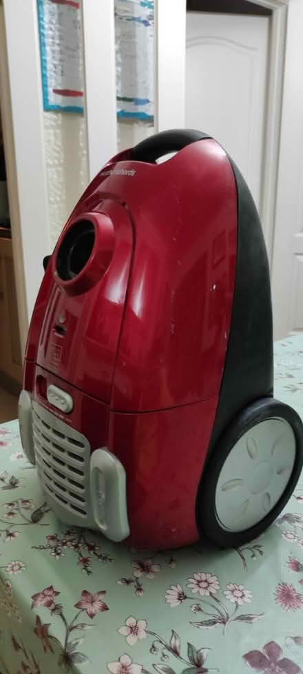 Photo of free Morphy Richards Hoover (Swords) #4