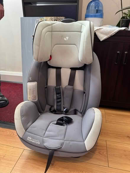 Photo of free Baby car seat (Dingle L8) #1