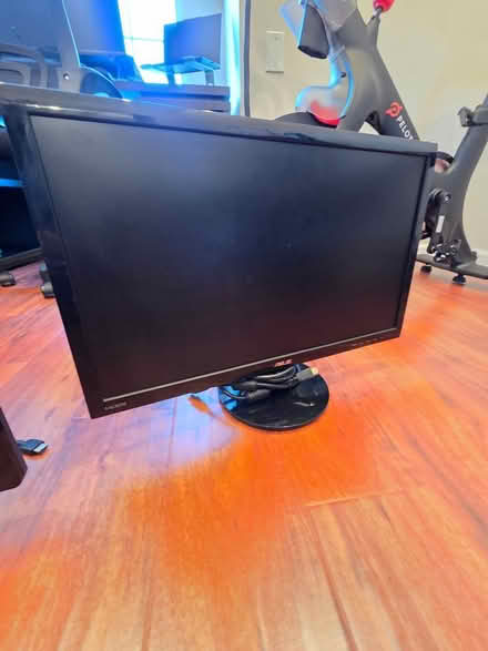 Photo of free 2 free monitors (Willow Glen) #1