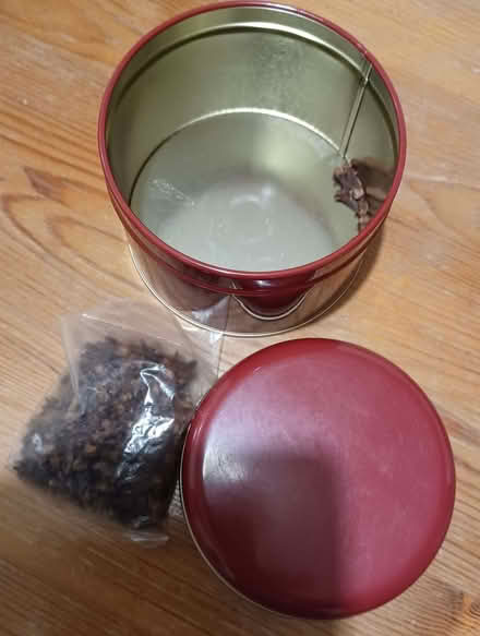 Photo of free bag of cloves (Oxford OX2) #1