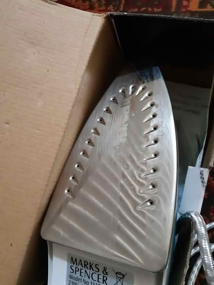 Photo of free Steam Iron (South Croydon, Greater London) #2