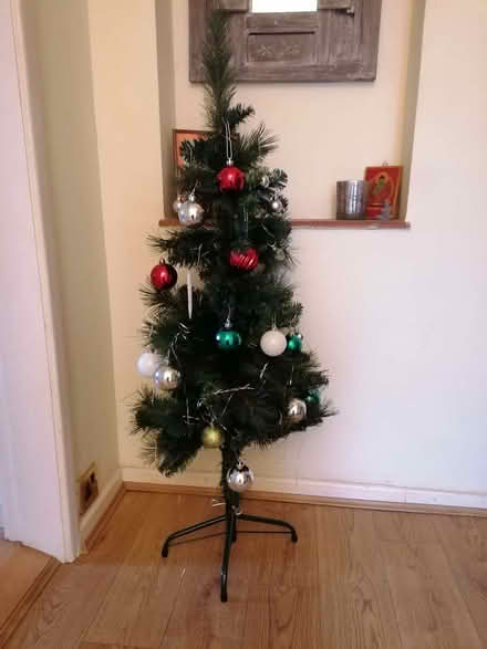 Photo of free Christmas Tree Artificial with Baubles (Malvern Link WR14) #1