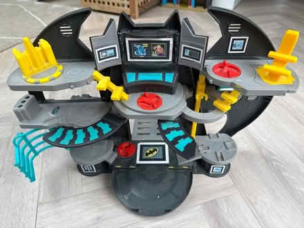 Photo of free Batman house (Tadworth) #1