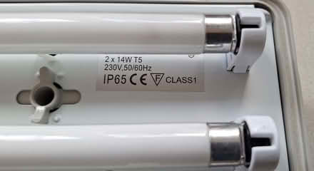 Photo of free Small twin strip light (Epping CM16) #2