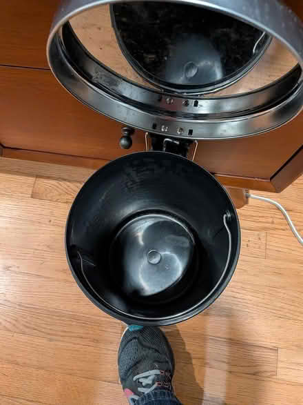 Photo of free Small Trashcan (Broadview) #2