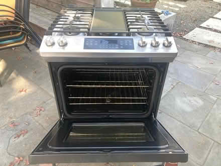 Photo of free GE JGS760 30" Slide-In Gas Range (Cherry Chase, Waverly Park) #2