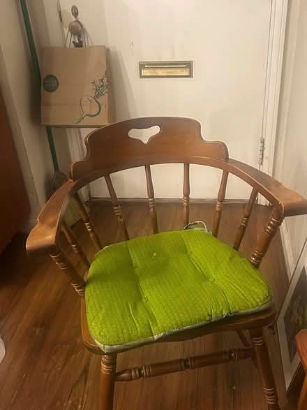 Photo of free Extra chair for Thanksgiving /Xmas (Huntington woods) #1