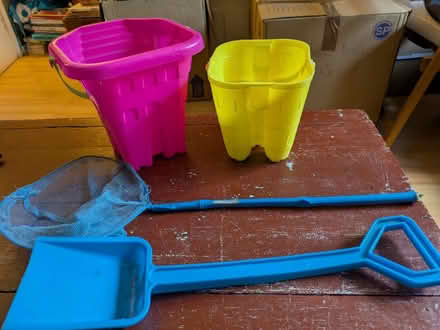 Photo of free Bucket and spade (Fry’s Hill OX4) #1