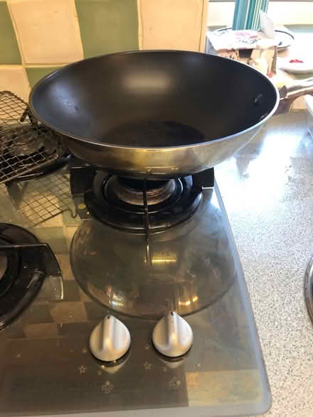 Photo of free stir fry pan (Anstey LE7) #2
