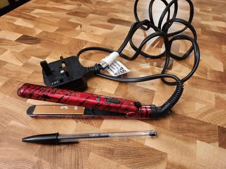 Photo of free Diva Pencil Tongs (Straightener) (Walsall WS1) #1