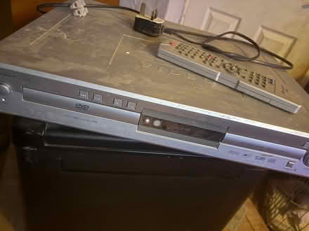 Photo of free DVD player (Rubery B45) #2