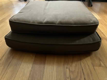 Photo of free Brown seat cushions (NE side of Lombard) #4