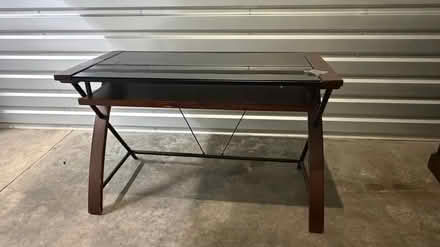 Photo of free Antique china hutch and desk (Vancouver mall área) #4