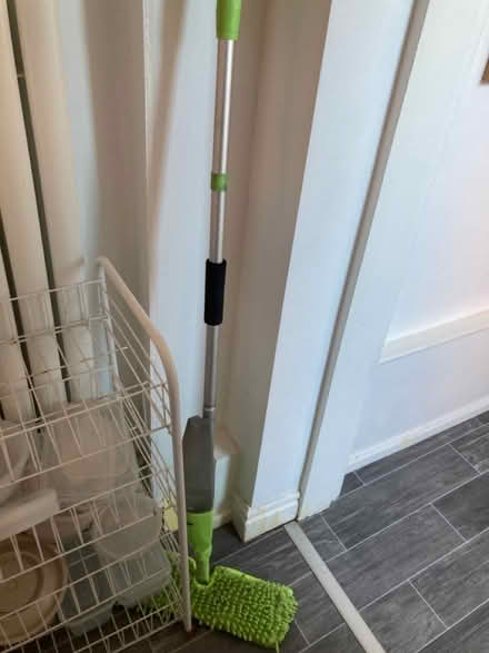 Photo of free Spray mop with reusable head (Stirchley, B30) #1