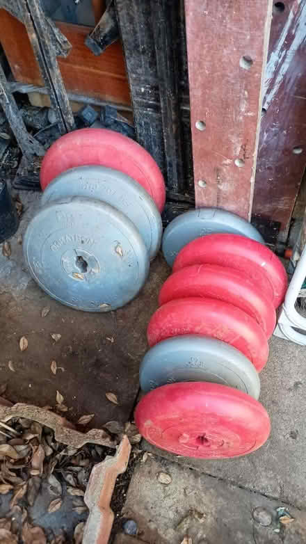 Photo of free Free weights (Portsmouth PO2 7hp) #1