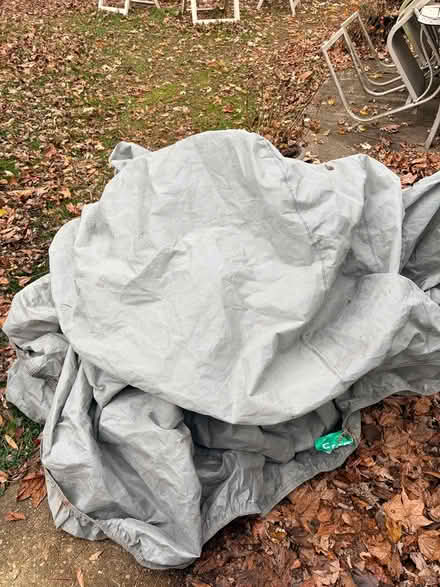 Photo of free SUV car cover (Hyattsville, MD) #1