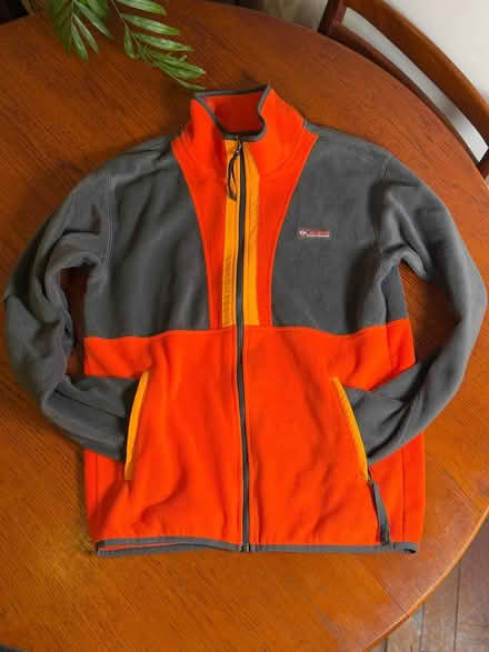 Photo of free Colombia fleece (HA0) #1