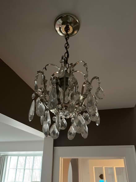 Photo of free Chandelier (Etobicoke Royal York and Bloor) #2