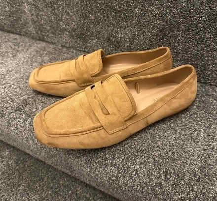 Photo of free Ladies Suede Effect Shoes (Hemel Hempstead HP3) #1