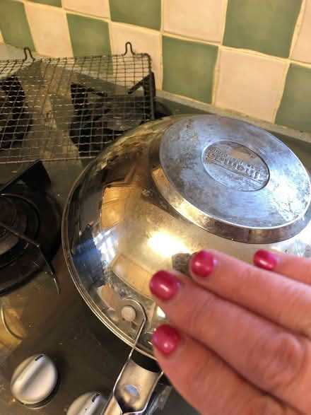 Photo of free stir fry pan (Anstey LE7) #3