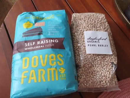 Photo of free Organic flour and Pearl Barley (RG23 Winklebury) #1