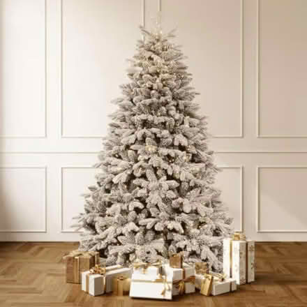 Photo of 6ft or 7ft Christmas tree (Wroughton SN4) #1