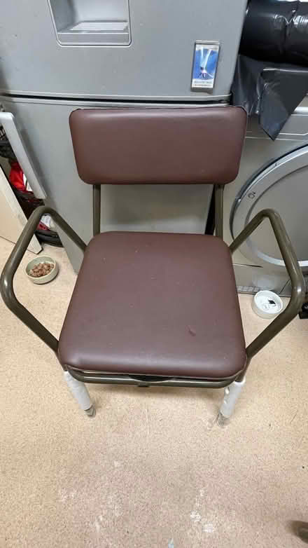 Photo of free Commode (Underdale SY2) #3