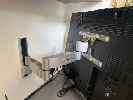 Photo of free TV Sony Bravia 26” (Litton Mill SK17) #2