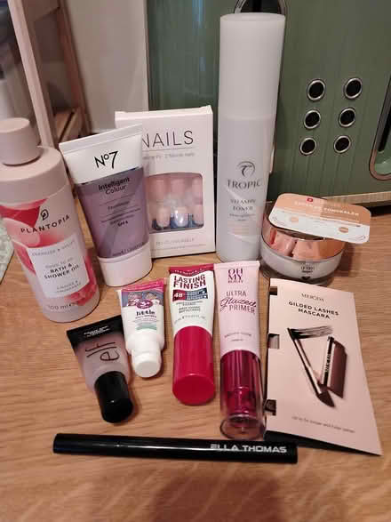 Photo of free Cosmetic/toiletries bundle (Walsall WS2) #1