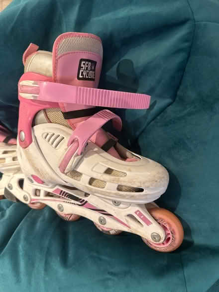 Photo of free girls rollerblades UK size 3 to 6 (Altrincham) #1
