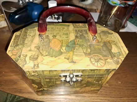 Photo of free Vintage Decoupage AnnieLaurie Purse (Brightwood-Takoma) #3