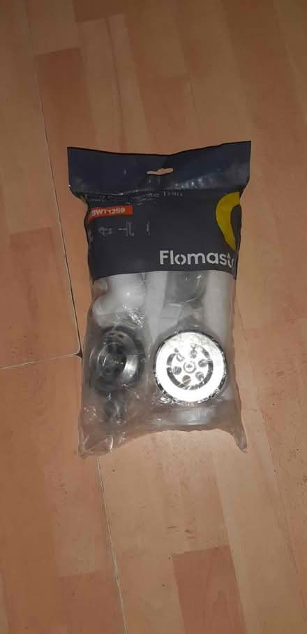 Photo of free Plug bath waste trap (Perivale) #1