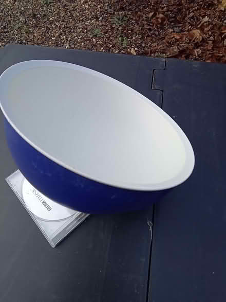Photo of free Tupperware bowl (Saham Toney IP25) #1